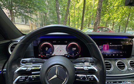 Mercedes-Benz E-Класс, 2021 год, 3 100 000 рублей, 13 фотография