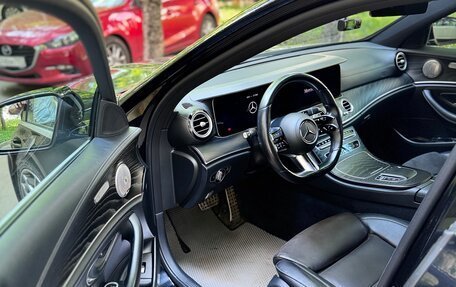 Mercedes-Benz E-Класс, 2021 год, 3 100 000 рублей, 16 фотография