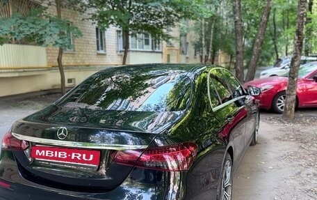 Mercedes-Benz E-Класс, 2021 год, 3 100 000 рублей, 18 фотография