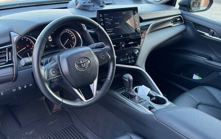 Toyota Camry, 2022 год, 3 800 000 рублей, 4 фотография