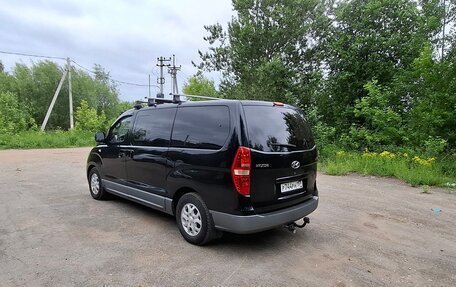 Hyundai H-1 II рестайлинг, 2011 год, 1 300 000 рублей, 5 фотография