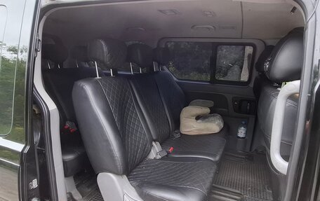 Hyundai H-1 II рестайлинг, 2011 год, 1 300 000 рублей, 7 фотография