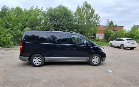 Hyundai H-1 II рестайлинг, 2011 год, 1 300 000 рублей, 3 фотография