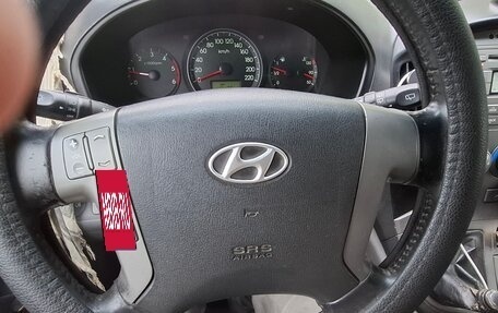Hyundai H-1 II рестайлинг, 2011 год, 1 300 000 рублей, 16 фотография