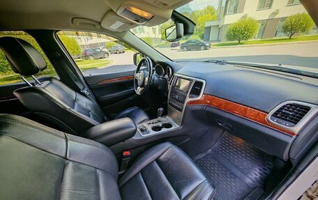 Jeep Grand Cherokee, 2011 год, 1 800 000 рублей, 13 фотография