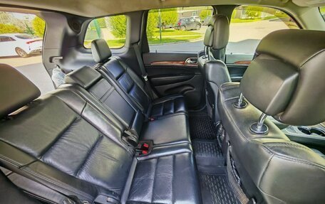 Jeep Grand Cherokee, 2011 год, 1 800 000 рублей, 16 фотография