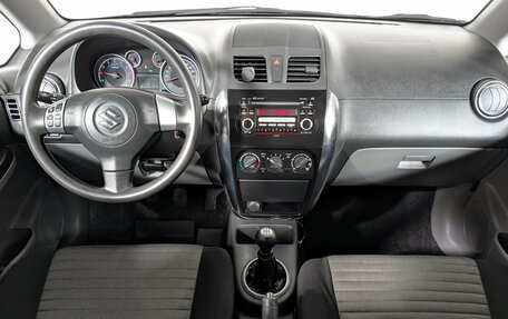 Suzuki SX4 II рестайлинг, 2010 год, 759 900 рублей, 10 фотография