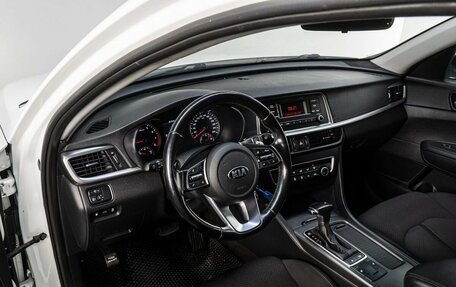 KIA Optima IV, 2019 год, 2 099 000 рублей, 10 фотография