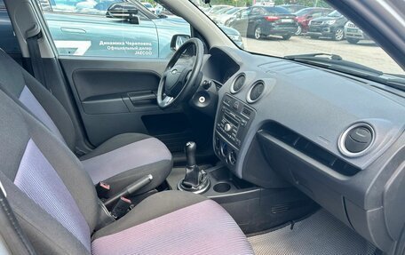 Ford Fusion I, 2010 год, 592 000 рублей, 12 фотография