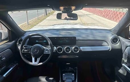 Mercedes-Benz GLB, 2022 год, 2 780 000 рублей, 13 фотография