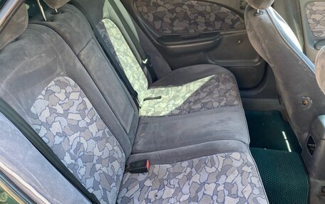Toyota Avensis III рестайлинг, 1999 год, 230 000 рублей, 11 фотография