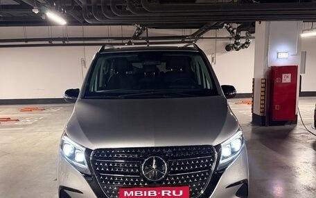 Mercedes-Benz Vito, 2021 год, 5 600 000 рублей, 3 фотография