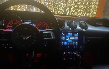 Ford Mustang VI рестайлинг, 2018 год, 2 465 000 рублей, 4 фотография