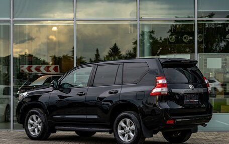 Toyota Land Cruiser Prado 150 рестайлинг 2, 2015 год, 3 595 000 рублей, 4 фотография
