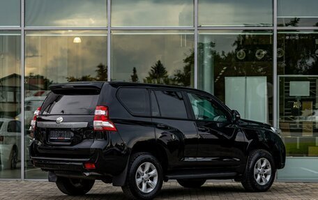 Toyota Land Cruiser Prado 150 рестайлинг 2, 2015 год, 3 595 000 рублей, 6 фотография