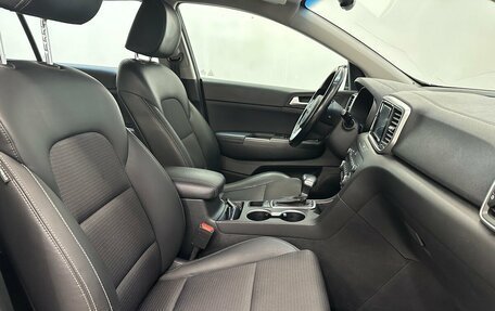 KIA Sportage IV рестайлинг, 2019 год, 2 390 000 рублей, 15 фотография