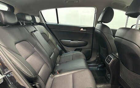 KIA Sportage IV рестайлинг, 2019 год, 2 390 000 рублей, 16 фотография