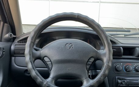 Dodge Stratus II, 2003 год, 249 000 рублей, 13 фотография