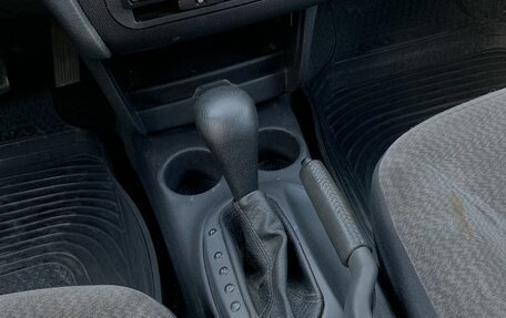 Dodge Stratus II, 2003 год, 249 000 рублей, 16 фотография