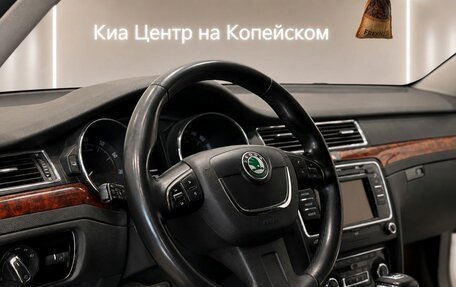 Skoda Superb III рестайлинг, 2011 год, 995 000 рублей, 8 фотография