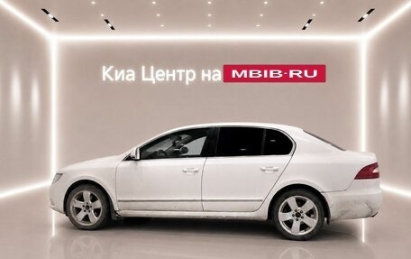 Skoda Superb III рестайлинг, 2011 год, 995 000 рублей, 5 фотография