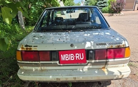 Toyota Corona VIII (T170), 1984 год, 70 000 рублей, 4 фотография