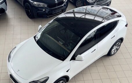 Tesla Model Y I, 2021 год, 3 987 654 рублей, 2 фотография