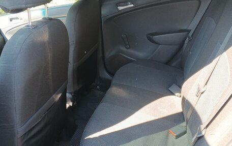 Hyundai Solaris II рестайлинг, 2013 год, 670 000 рублей, 13 фотография