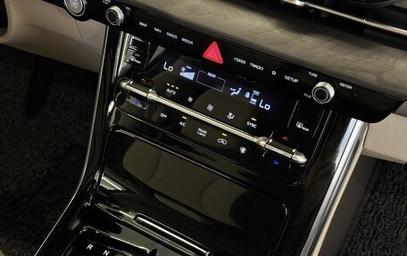 KIA Carnival, 2021 год, 3 870 000 рублей, 15 фотография