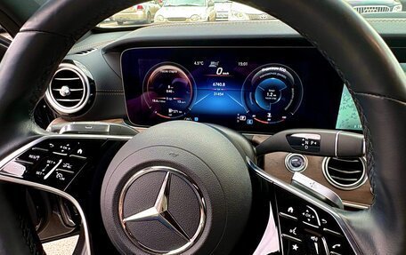 Mercedes-Benz E-Класс, 2022 год, 4 950 000 рублей, 12 фотография