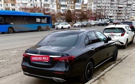 Mercedes-Benz E-Класс, 2022 год, 4 950 000 рублей, 2 фотография