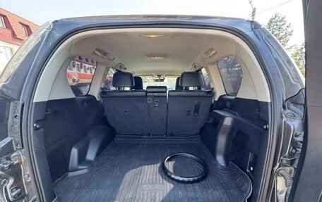 Toyota Land Cruiser Prado 150 рестайлинг 2, 2021 год, 6 500 000 рублей, 6 фотография