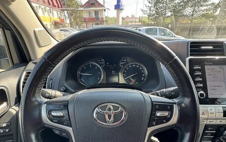Toyota Land Cruiser Prado 150 рестайлинг 2, 2021 год, 6 500 000 рублей, 7 фотография