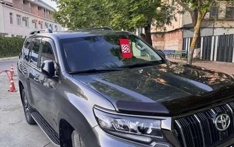 Toyota Land Cruiser Prado 150 рестайлинг 2, 2021 год, 6 500 000 рублей, 2 фотография