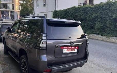 Toyota Land Cruiser Prado 150 рестайлинг 2, 2021 год, 6 500 000 рублей, 3 фотография