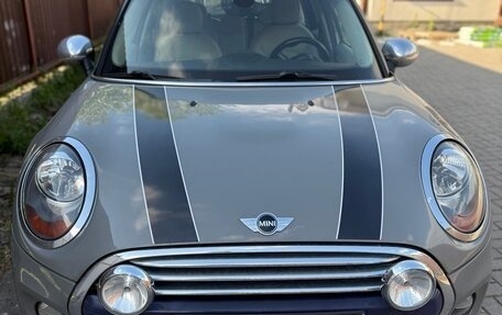 MINI Hatch, 2016 год, 1 750 000 рублей, 3 фотография