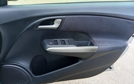 Honda Insight II рестайлинг, 2012 год, 700 000 рублей, 7 фотография