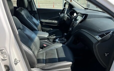 Hyundai Santa Fe III рестайлинг, 2015 год, 2 350 000 рублей, 18 фотография