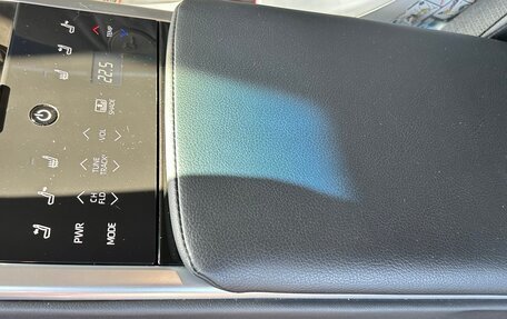 Toyota Camry, 2018 год, 2 700 000 рублей, 10 фотография