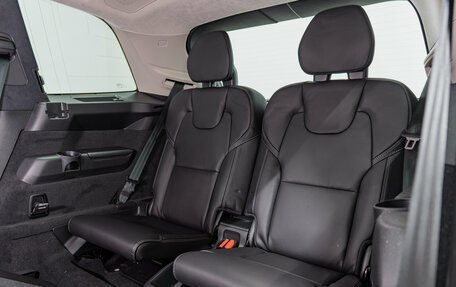 Volvo XC90 II рестайлинг, 2025 год, 10 390 000 рублей, 25 фотография