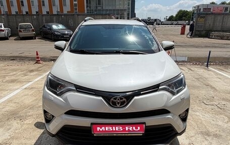Toyota RAV4, 2017 год, 2 500 000 рублей, 1 фотография