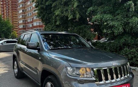 Jeep Grand Cherokee, 2012 год, 1 690 000 рублей, 2 фотография