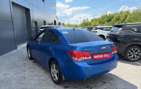 Chevrolet Cruze II, 2009 год, 555 000 рублей, 4 фотография