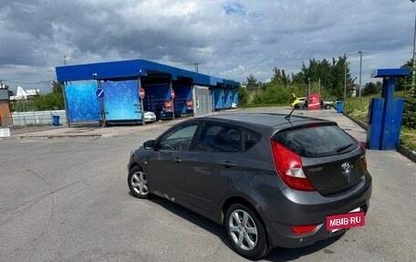 Hyundai Solaris II рестайлинг, 2011 год, 480 000 рублей, 13 фотография
