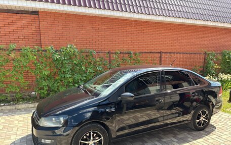Volkswagen Polo VI (EU Market), 2016 год, 930 000 рублей, 2 фотография