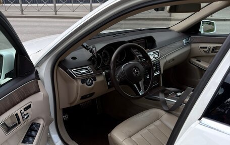 Mercedes-Benz E-Класс, 2013 год, 2 300 000 рублей, 10 фотография