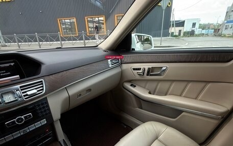 Mercedes-Benz E-Класс, 2013 год, 2 300 000 рублей, 17 фотография