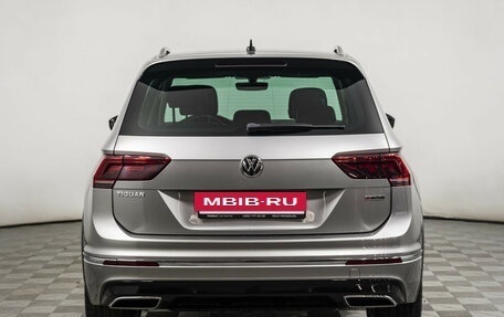 Volkswagen Tiguan II, 2018 год, 3 398 000 рублей, 7 фотография