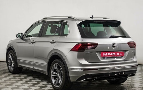 Volkswagen Tiguan II, 2018 год, 3 398 000 рублей, 8 фотография