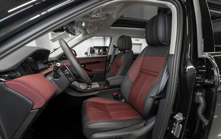 Land Rover Range Rover Evoque II, 2025 год, 5 800 000 рублей, 9 фотография
